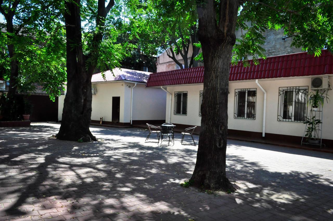 Old Courtyard Hostel Odessza Kültér fotó